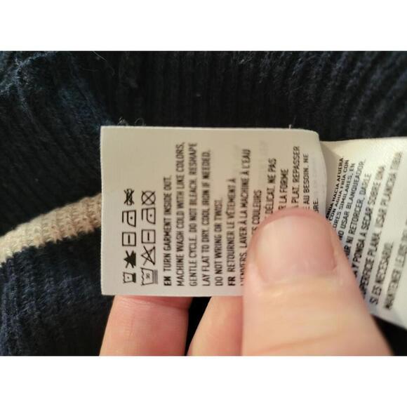 American Eagle Outfitters Jegging Fit Small mock neck sweater - Picture 5 of 5